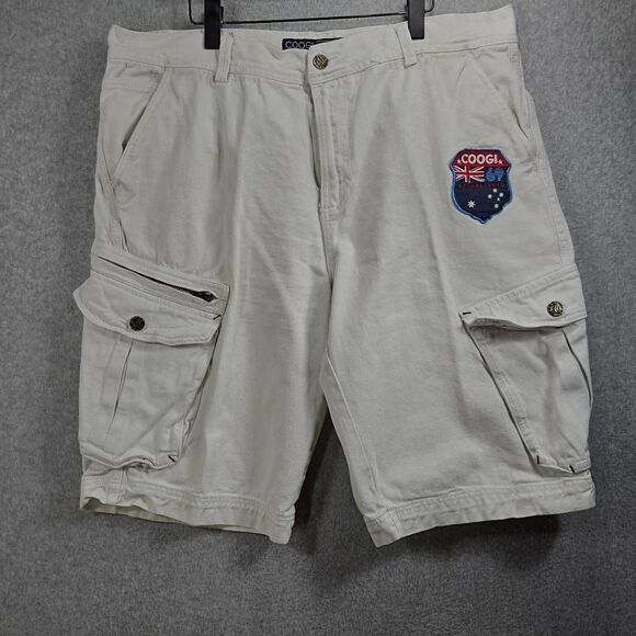 Coogi Cargo Shorts Y2K Baggy 40 Embroidered - Picture 1 of 13